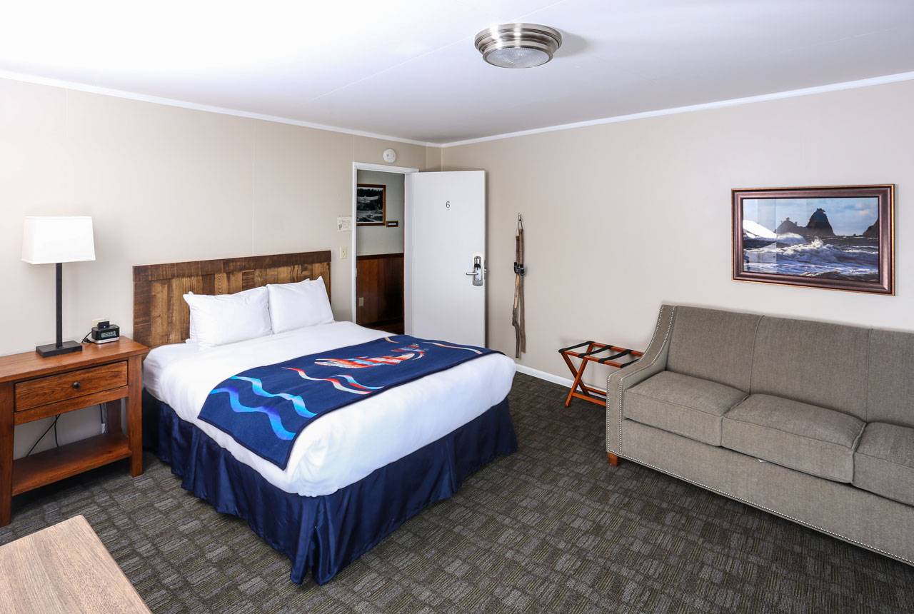 Reserve a Kalaloch Lodge room for comfort and convenience.