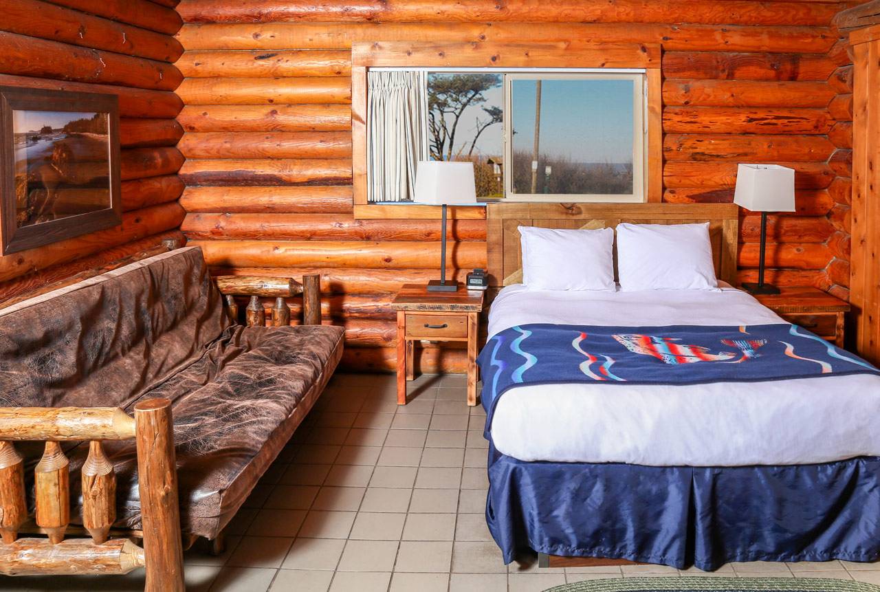 Kalaloch Cabins have a variety of bedding configurations and can sleep anywhere from 4 to 6 people.