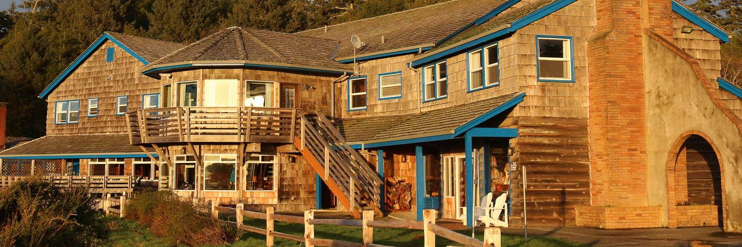 Kalaloch Lodge at sunset.