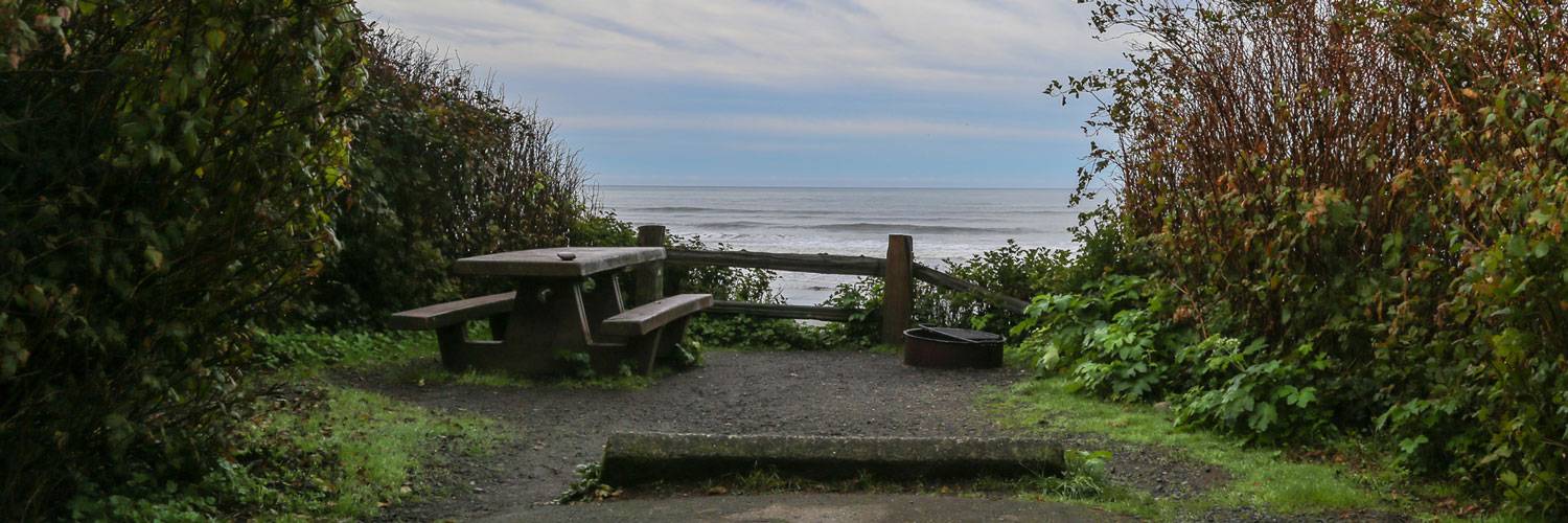 The nearby group campsite overlooks the ocean. Campers can pick up camping supplies at the Kalaloch Mercantile at the Lodge.