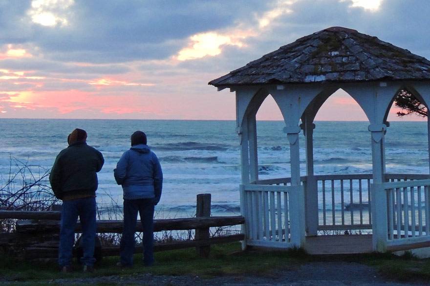 Catch a Kalaloch Lodge sunset at the gazebo on the bluff overlooking the ocean.