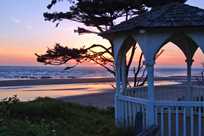One of Kalaloch's star attractions is the nightly fireworks show put on by Mother Nature herself - Sunset!