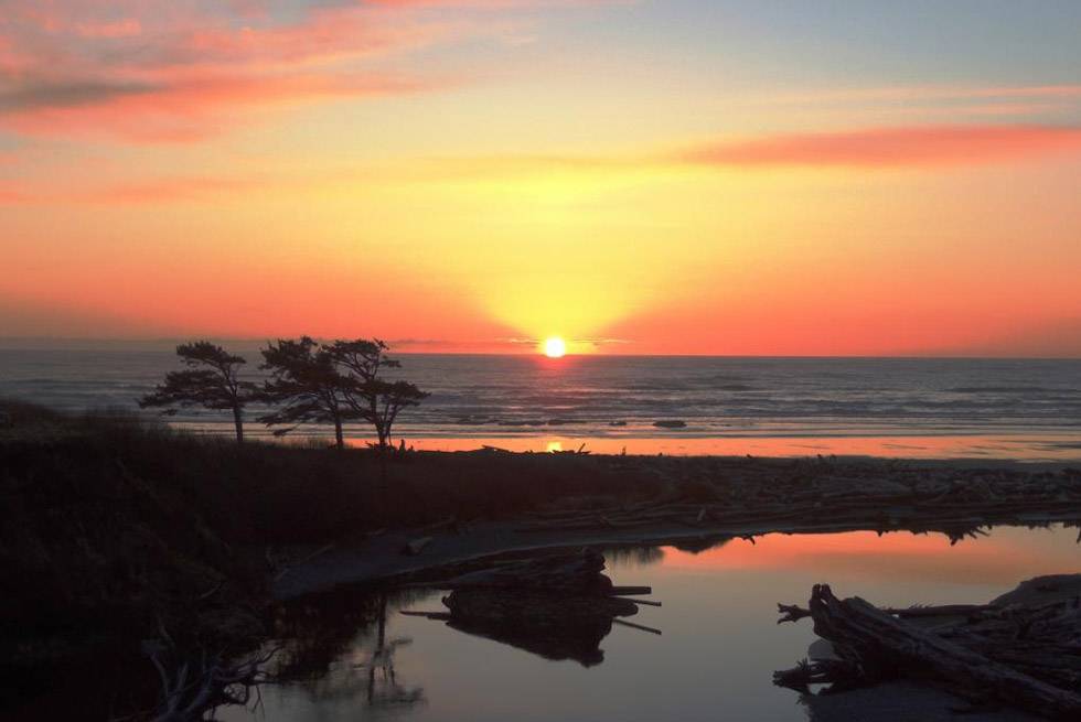 Experience sunset on the Olympic Peninsula at Kalaloch Lodge